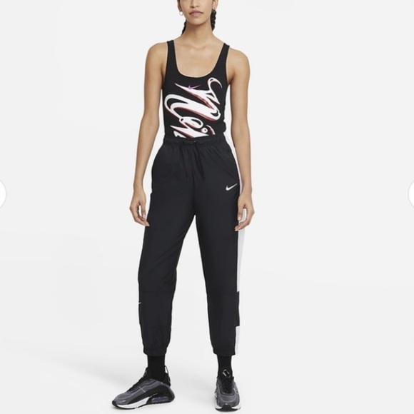 Nike graphic script Bodysuit Women's Sportswear Essential black medium new - Picture 8 of 8